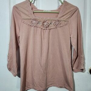 Pink Lace Floral Applique Axes Femme Top
